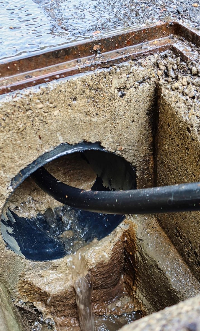 Professional Drain Cleaning & Repair Services | J B Drainage Services